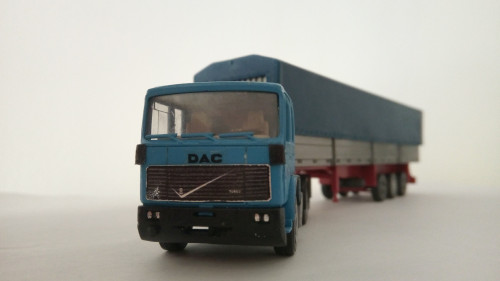 Mach (8133)